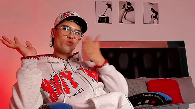 Chatroom XXX en direct de Alexxus_Smith