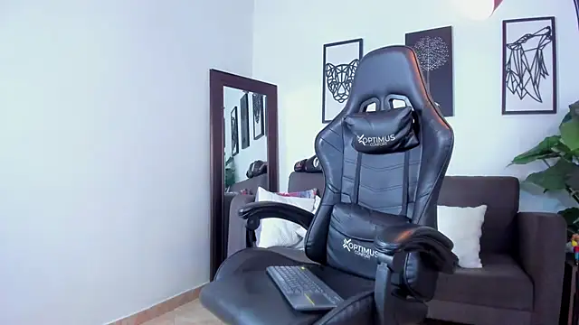 Chat XXX en directo de Justin_kingX7