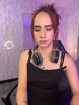 Chat XXX ao vivo de Elodiee_Roussee