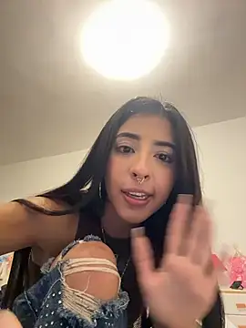 Mirandaa_Rogers' Live XXX Chat