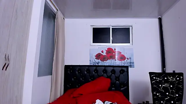 pinky_f00x live XXX chat