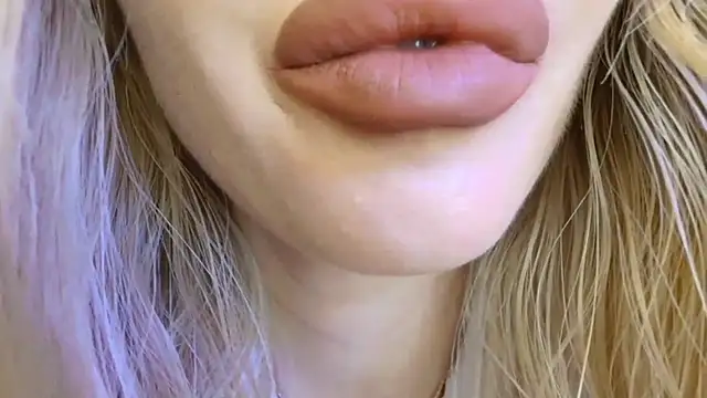 Velvet_kissx's Live XXX Chat