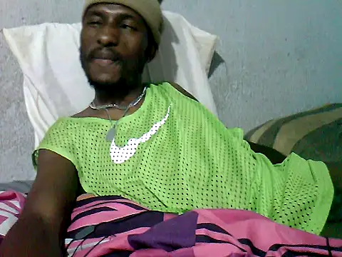 ChocolateBeretta75 live XXX chat