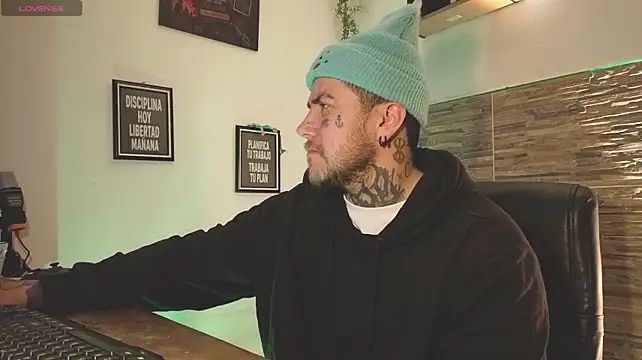 Živý XXX chat D3njig