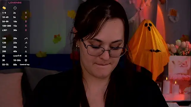 Chatroom XXX en direct de Queen_Monica_