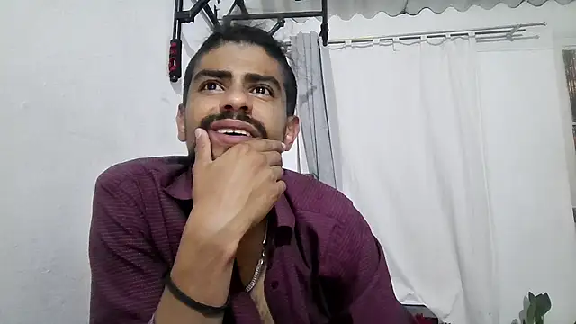 Živý XXX chat JBond007BBC