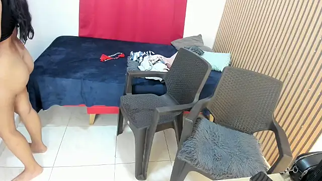 Tatihot69 라이브 XXX 채팅