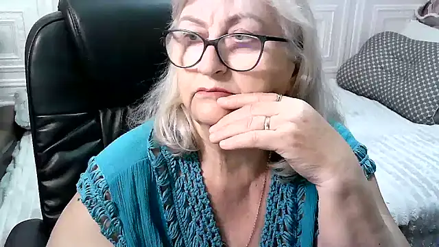 LolkaAlyss live XXX chat