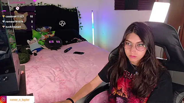 Conor_Taylor's Live XXX Chat