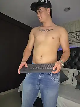 MaxCruz_ Live XXX Chat