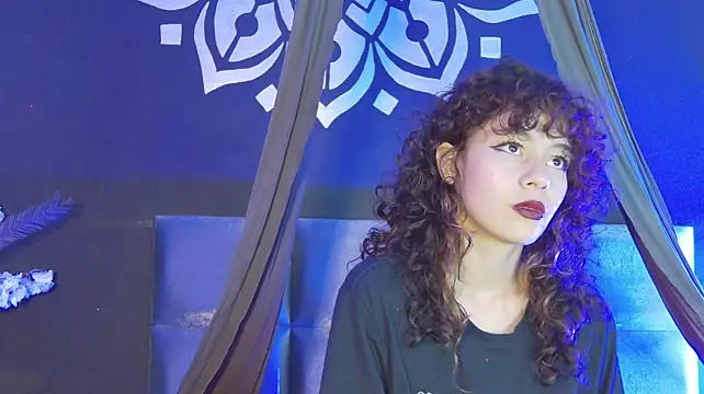 amae_uwu's Webcam Show