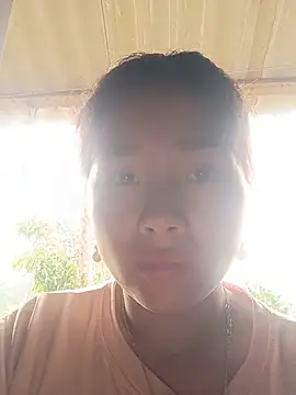 HeresThuy22 live XXX chat