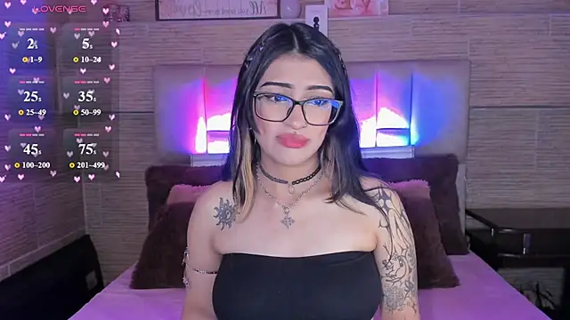 mia_devine_ live XXX chat