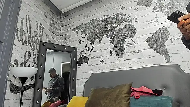 Онлайн чат XXX BraytonGordon69