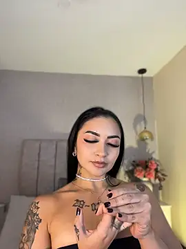 צ'אט XXX בשידור חי של kathecute__