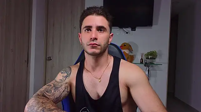 Chat XXX ao vivo de Latino_stud4u