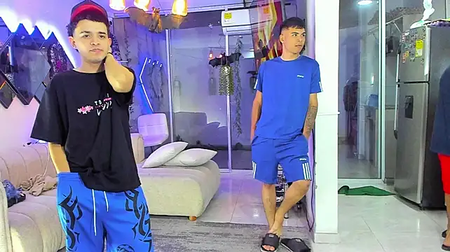 Онлайн чат XXX Houseofwarrios