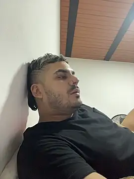 Chat +18 de Kevin_Spenser ao vivo