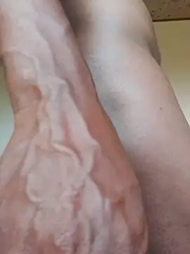 צ'אט XXX בשידו ר חי של MonsterDyk