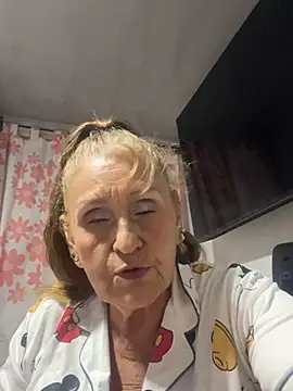 DulceDiaz Chat XXX live