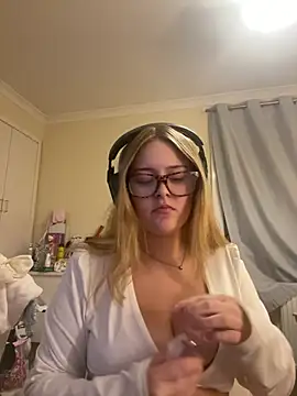 cherryrosealiee Live XXX-chat