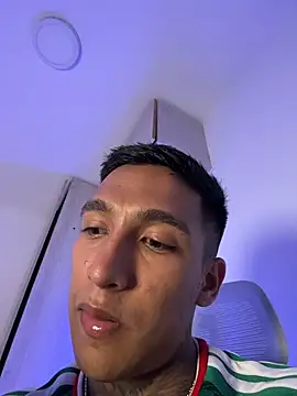 sendfer Live XXX Chat