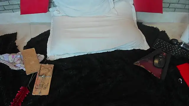 Chatroom XXX en direct de hillary_bigbutt