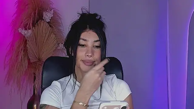 GarciaMilu Chat XXX in diretta