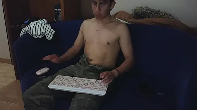 xdarwin33 – Live XXX-chat