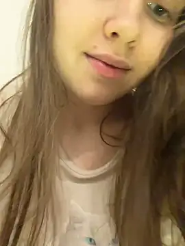 HornyGirlH: онлайн-секс-чат