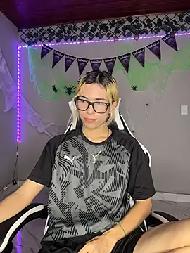 LarryCraft's Live XXX Chat