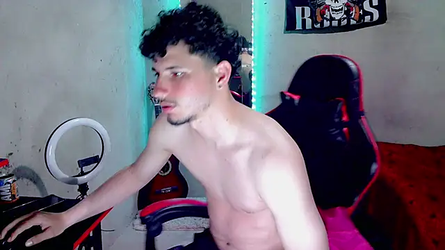 Atom_Hot – Naživo XXX chat