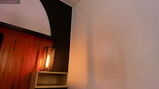 Lucia_Cavalli_ 即時 XXX 聊天