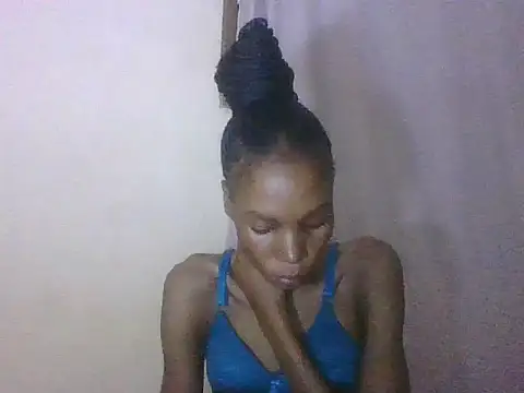 Chat +18 de Sweetpetite254 ao vivo