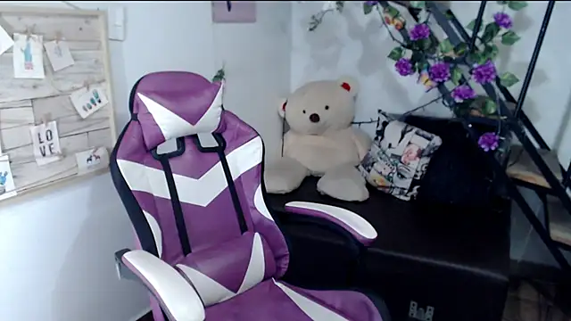Chatroom XXX en direct de samantha_baby_