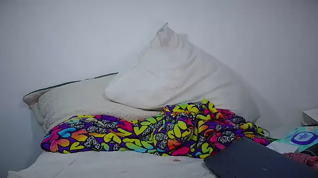 Chat +18 de Sarah_sumemers ao vivo