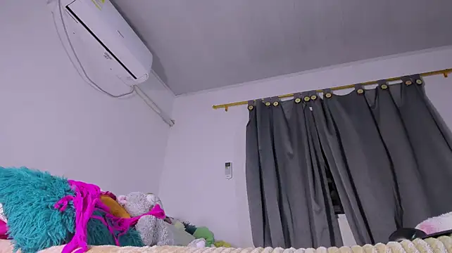vennuss19's Live XXX Chat