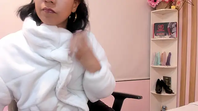 Valkiriia_wiine 라이브 XXX 채팅