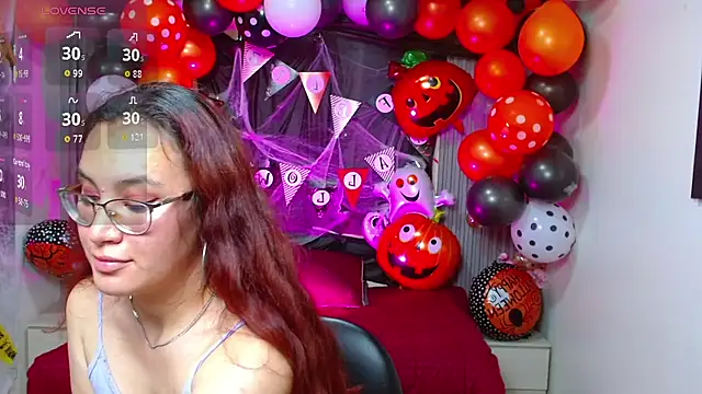 Emily_cam_ live XXX chat
