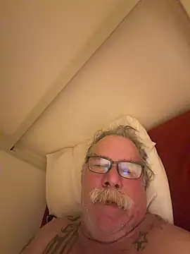 Caesar_Baxter 现场XXX聊天