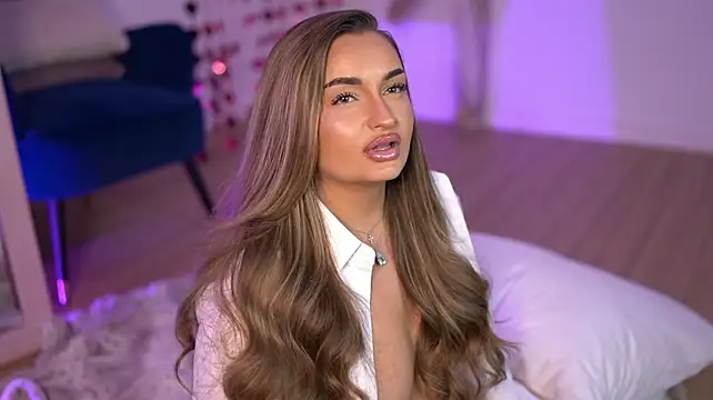 MillaSerene_ live XXX chat