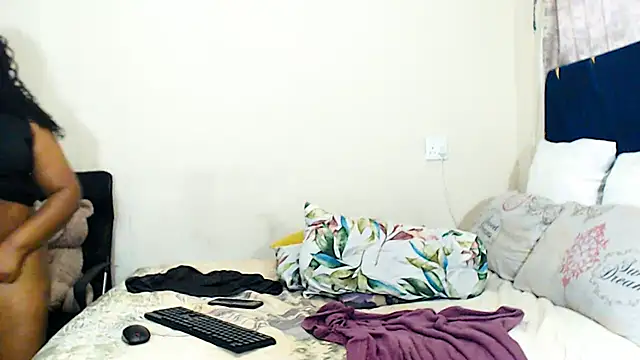 veronica1xxx's Live XXX Chat