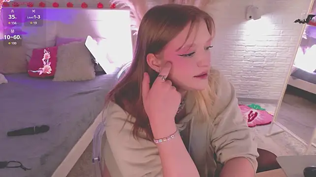 Crazy_Wine live XXX chat