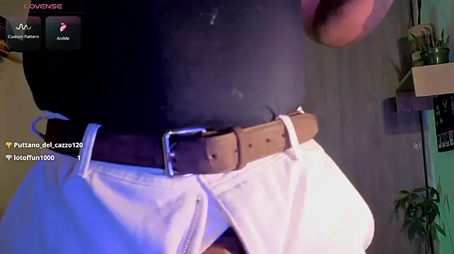 Chatroom XXX en direct de riky_11