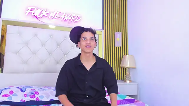 JustinSecretn Live XXX chat