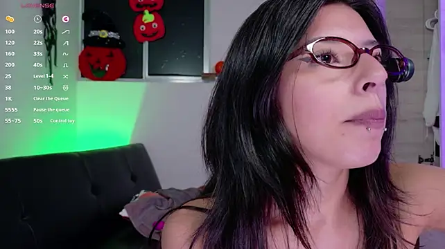 NanakoDollx Chat XXX in diretta
