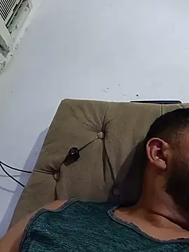 Chatroom XXX en direct de Combatente_08