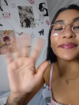 Chatroom XXX en direct de LilithDraven-