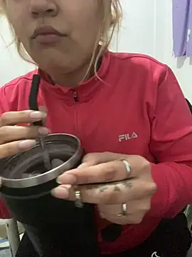 luly20004's Live XXX Chat