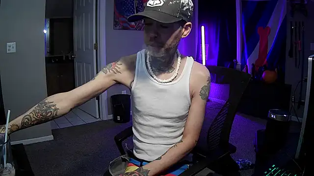 Michigan9000 live XXX chat